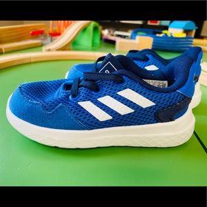 Adidas Toddler Boys Size 7 Shoes